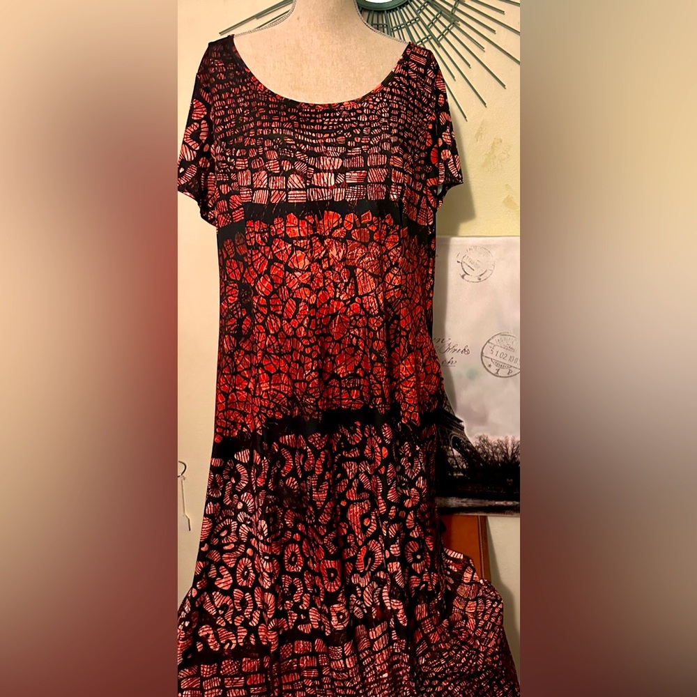 NWT Lily dress 3X w/ great fall colors & pockets the total hght of dress is 55”